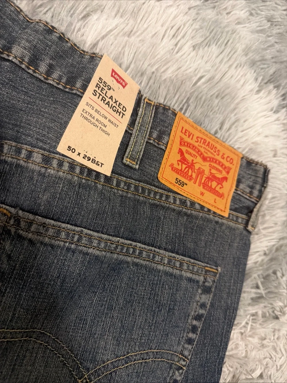NWT Levi's 559 Relaxed Straight Fit Blue Jeans Mens 50x29 Medium Wash NEW B&T